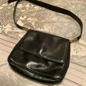 Peruzzi Black Leather Flap Handbag